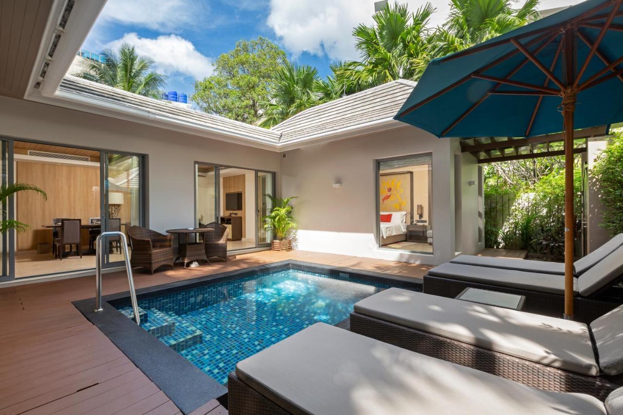 Grand Mercure Phuket Patong Екстериор снимка A pool villa at Centara Karon Resort & Villas Phuket