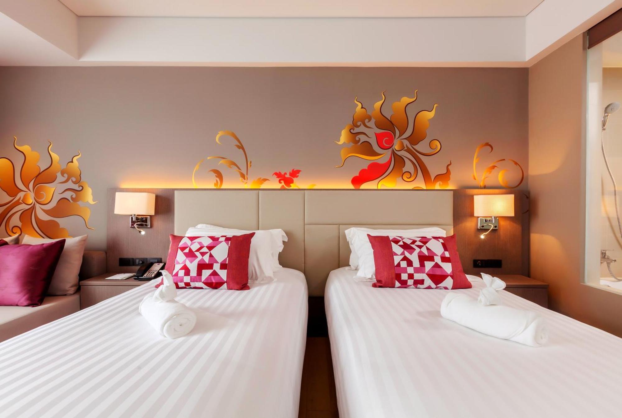 Grand Mercure Phuket Patong Екстериор снимка Deluxe Room