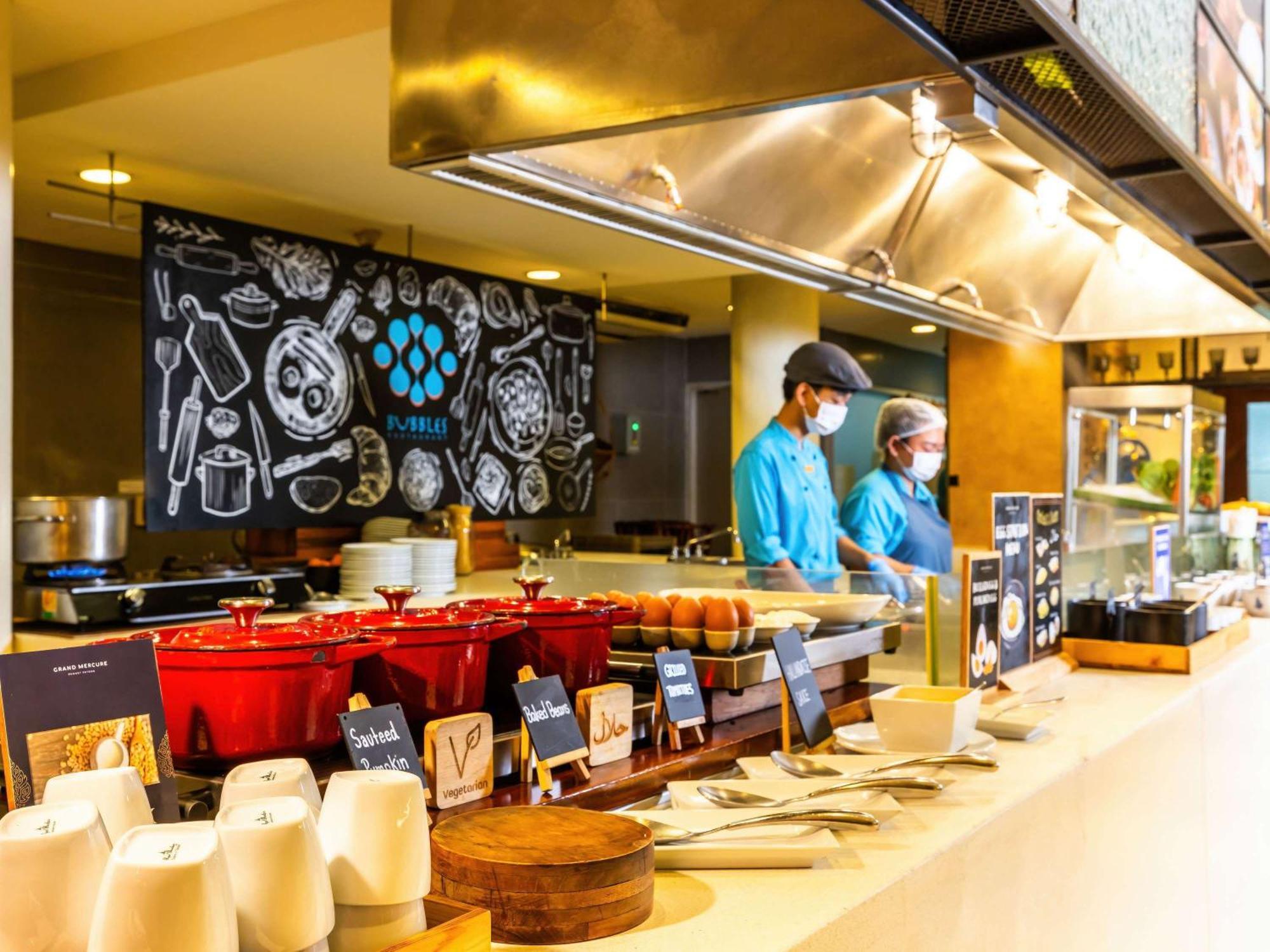 Grand Mercure Phuket Patong Екстериор снимка Live Kitchen at The Park, Hyderabad